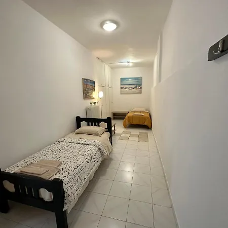 La Vita Apartments-Near Airport & Sea Artemida  Exterior photo