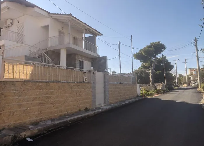 La Vita Apartments-Near Airport & Sea