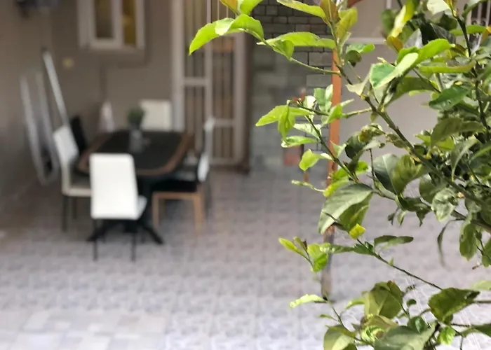 La Vita Apartments-Near Airport & Sea
