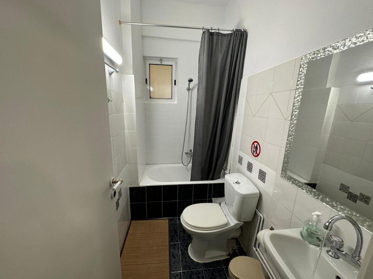 La Apartments-near Airport & Sea *