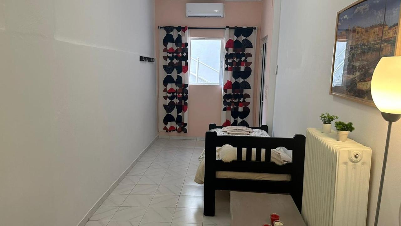 La Apartments-near Airport & Sea Apartment *